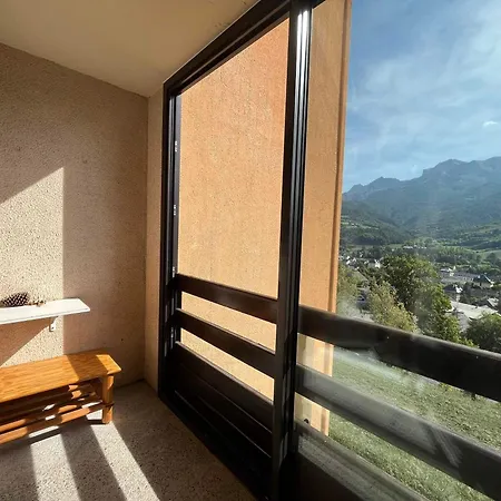 Mini T2 A Pour 4 Avec Balcon, Tv Et Coin-cuisine Equipe - Fr-1-165a-111 Barcelonnette